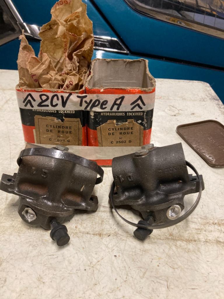 Cylindres CITROEN 2CV A LesAnciennes.com
