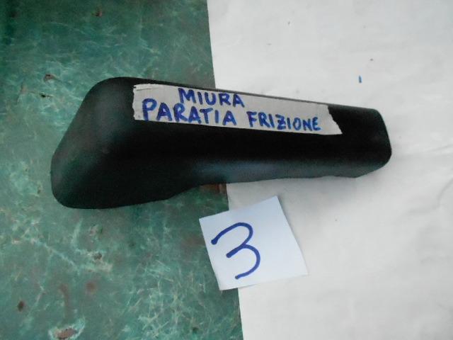 Cloison de pompe d’embrayage Lamborghini Miura LesAnciennes.com