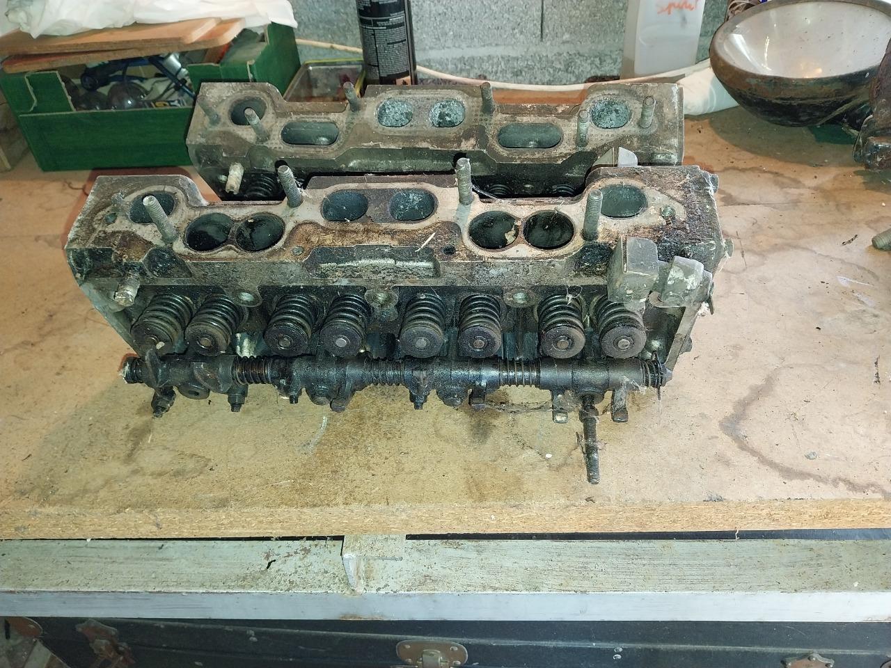 Culasse RENAULT 8 (R8) LesAnciennes.com