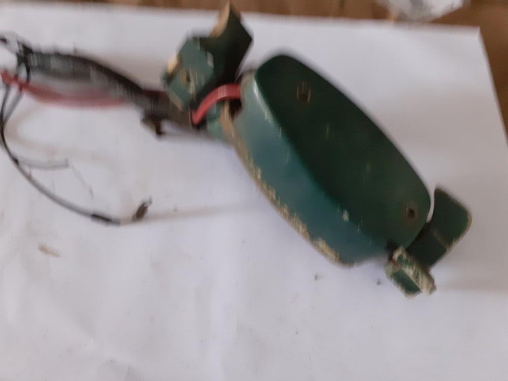 Pièces COMODO comodo fixation sur colonne LesAnciennes.com