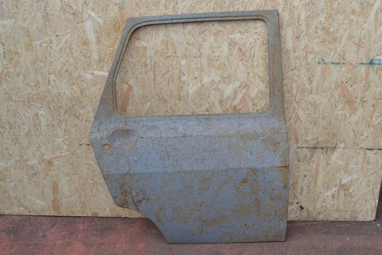 Panneau porte AR DT RENAULT 6 (R6), neuf LesAnciennes.com