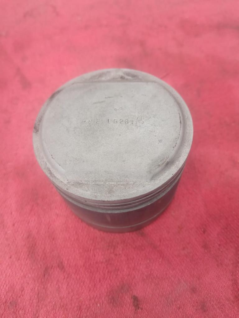 Pistons pour Maserati Mistral 4.0 LesAnciennes.com