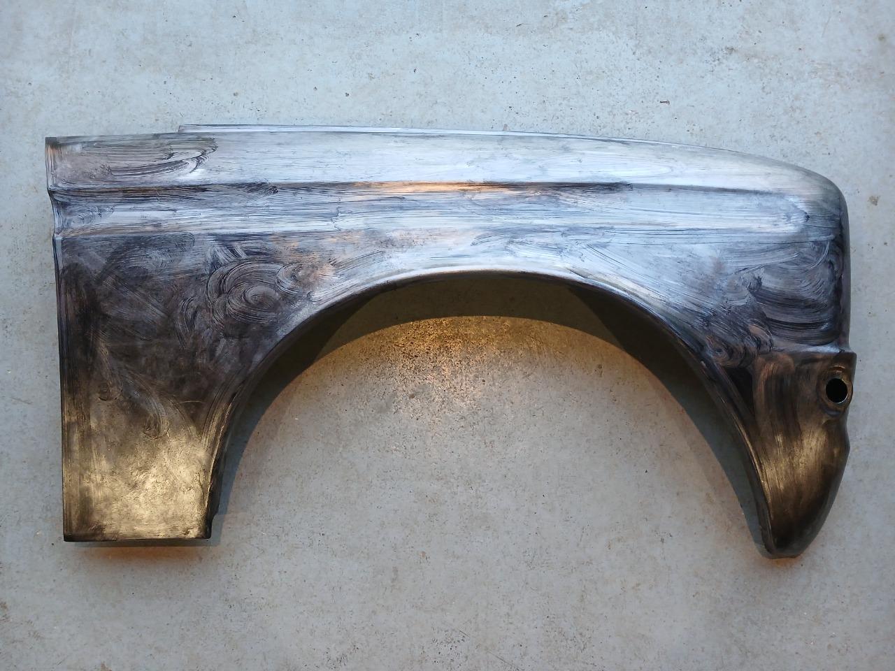 Aile avant droite PEUGEOT 104 LesAnciennes.com