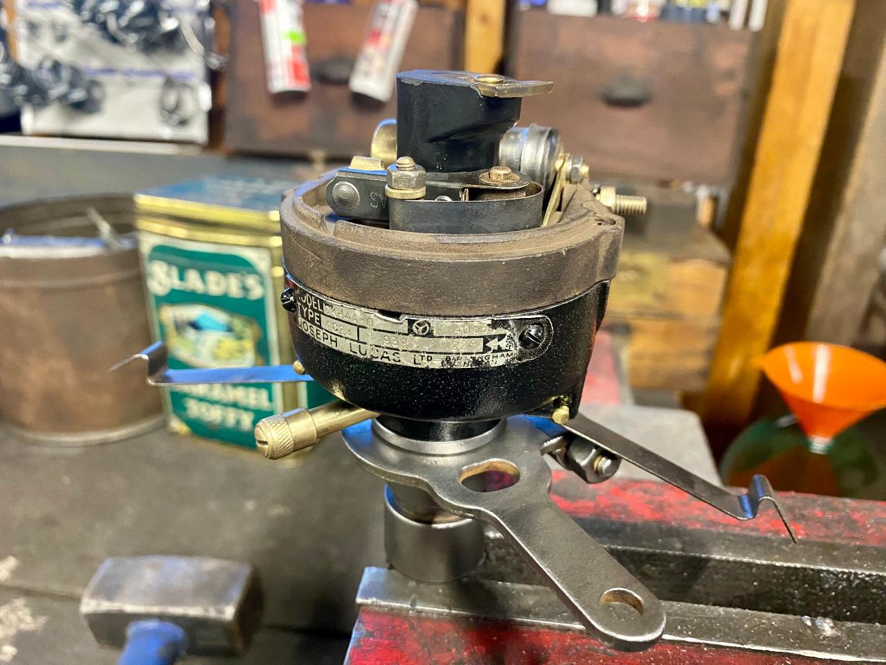 Allumeur LUCAS DKH4A LesAnciennes.com