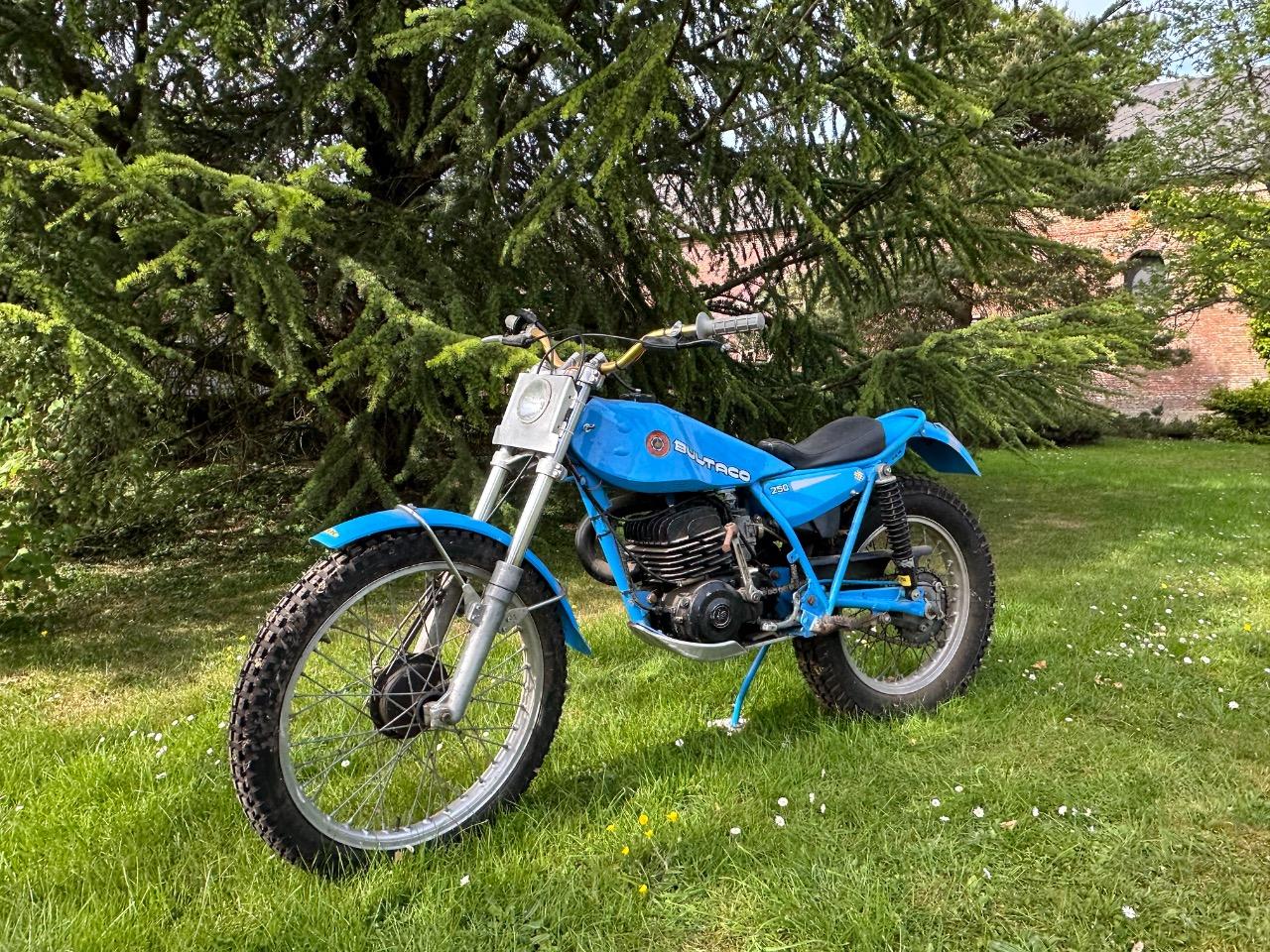 BULTACO Sherpa 250 - 1979 LesAnciennes.com