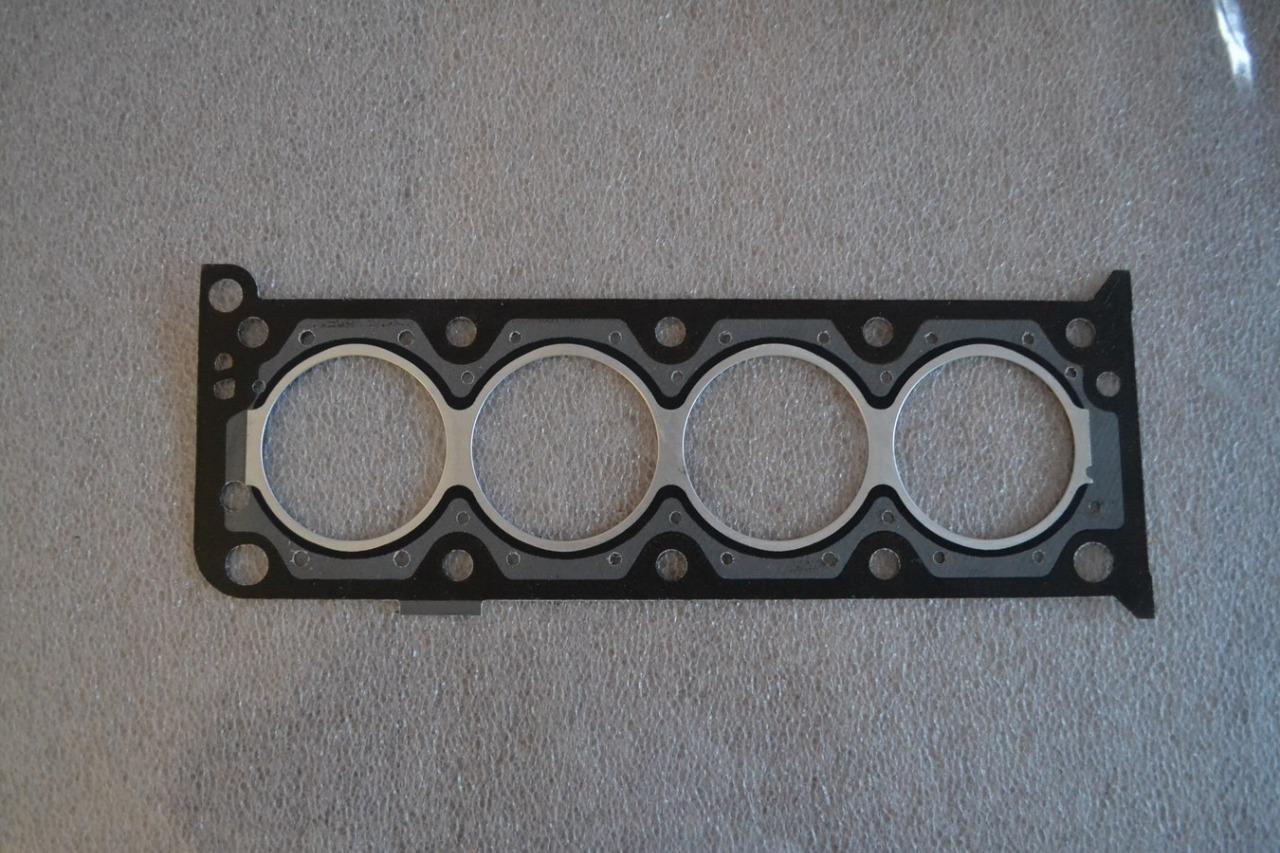 Joint de culasse PEUGEOT 205, neuf LesAnciennes.com