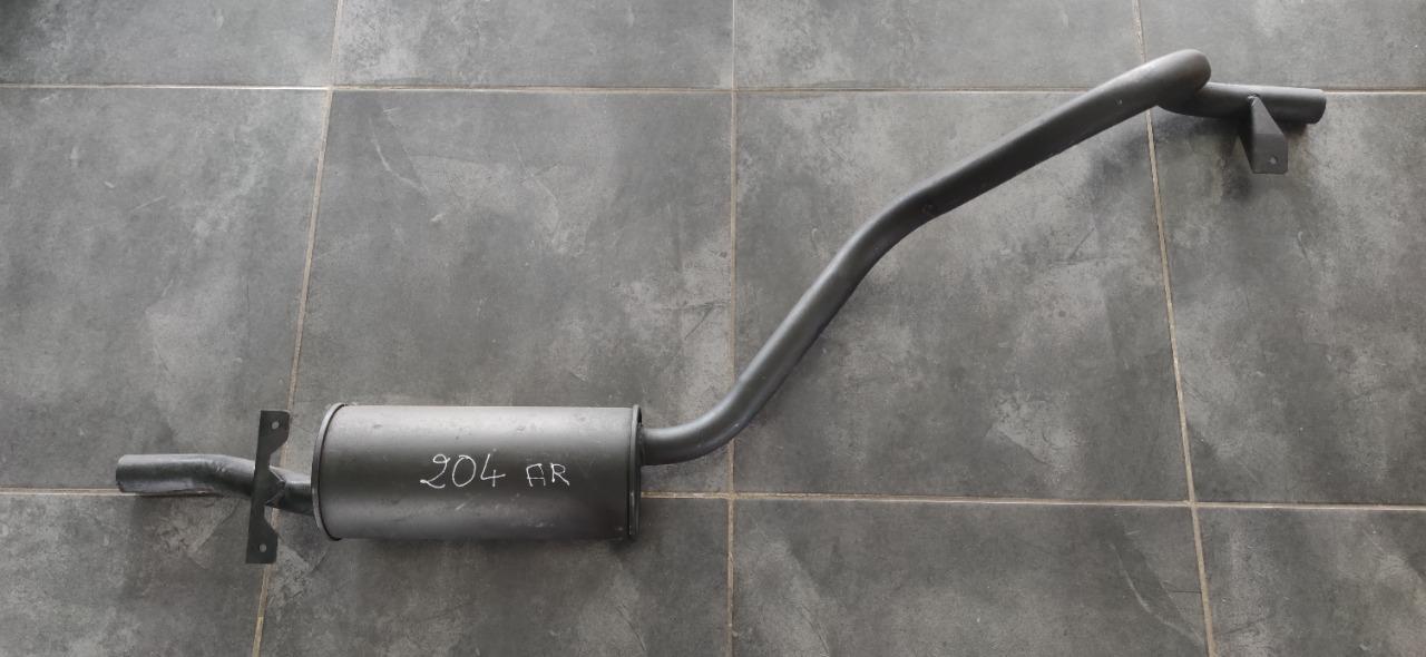 Silencieux échappement PEUGEOT 404 familiale break LesAnciennes.com