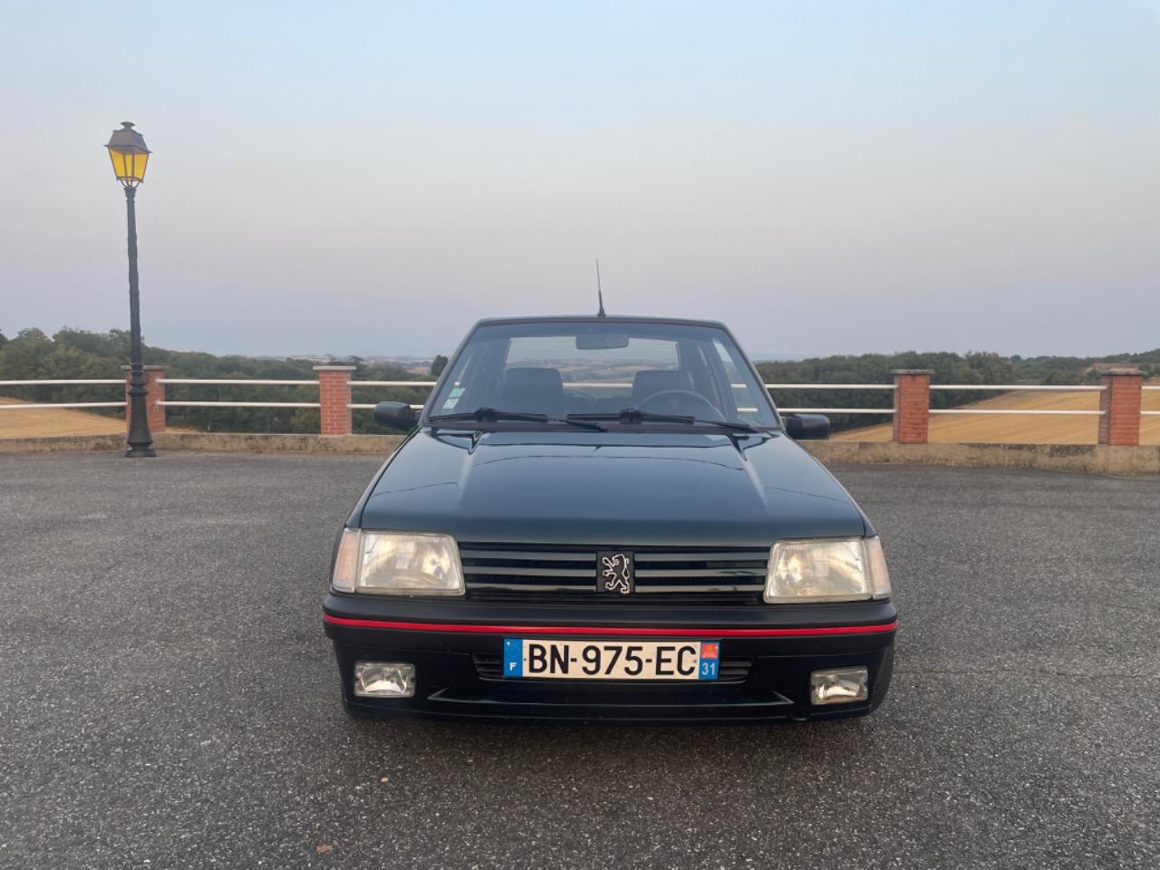 PEUGEOT 205 GTI 1.9 - 1992 LesAnciennes.com