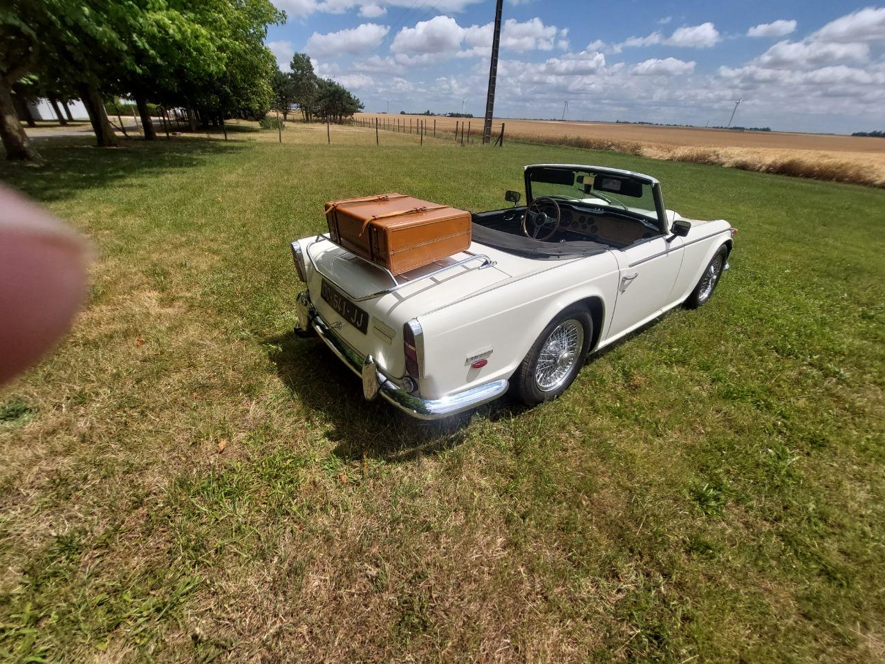 TRIUMPH TR250 - 1968 LesAnciennes.com