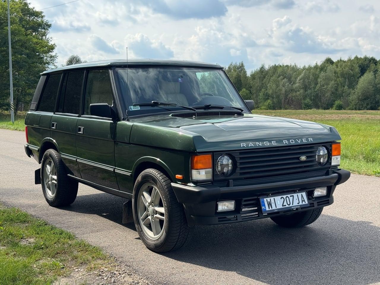 1995 Range Rover Classic 4L V8 Restomod LesAnciennes.com