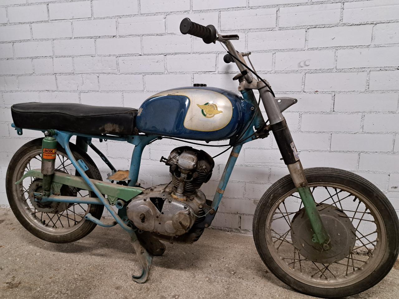 DUCATI 125 TS - 1961 LesAnciennes.com