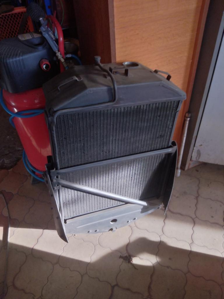 Radiateur DELAGE D8 120 s LesAnciennes.com
