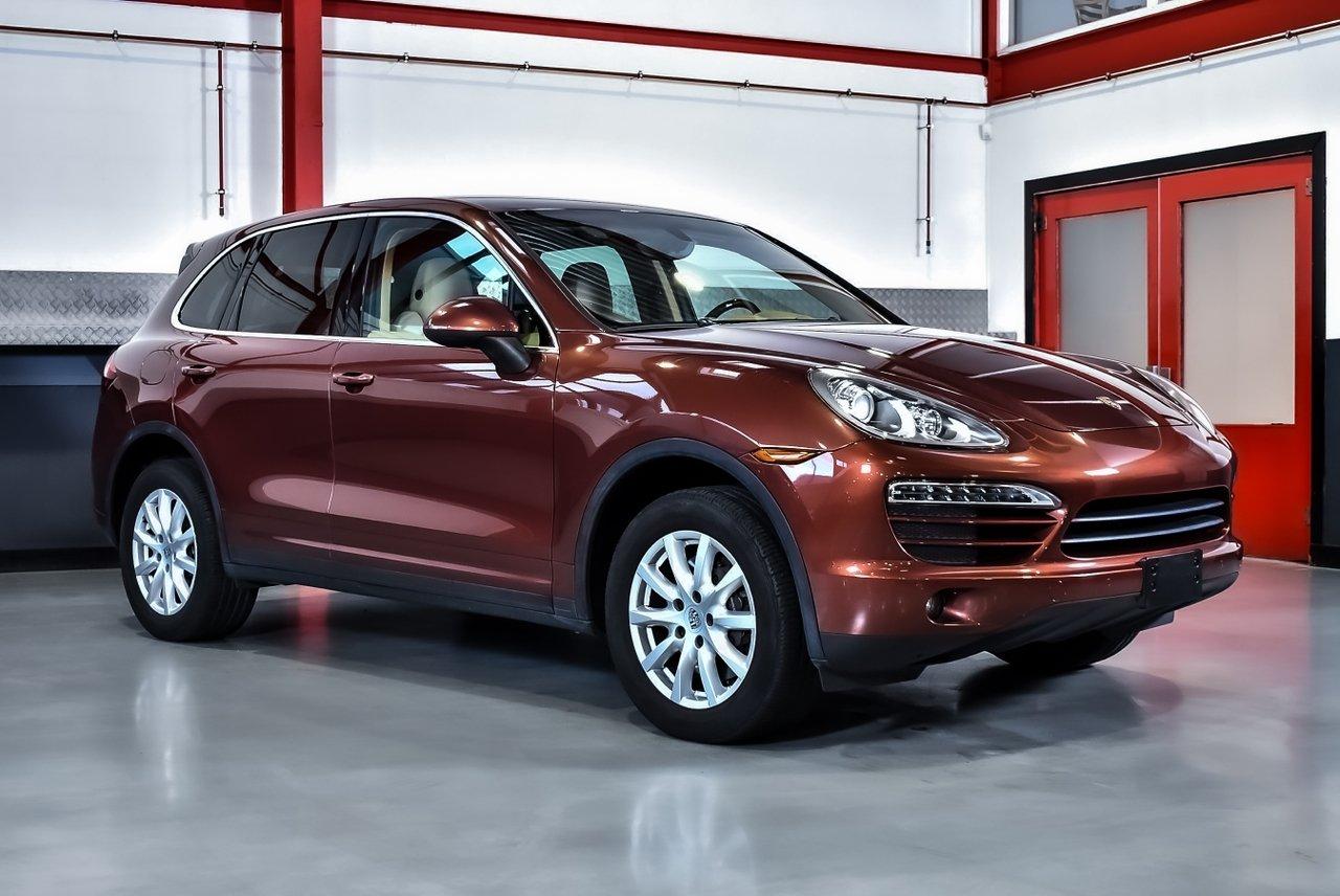 2012 Porsche Cayenne SUV 3,6L V6 LesAnciennes.com