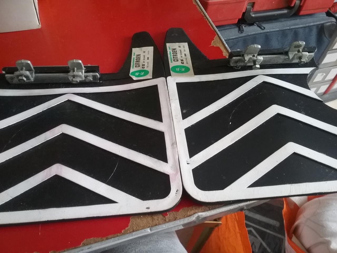 CITROEN GS berline/break bavettes arrière neuve LesAnciennes.com