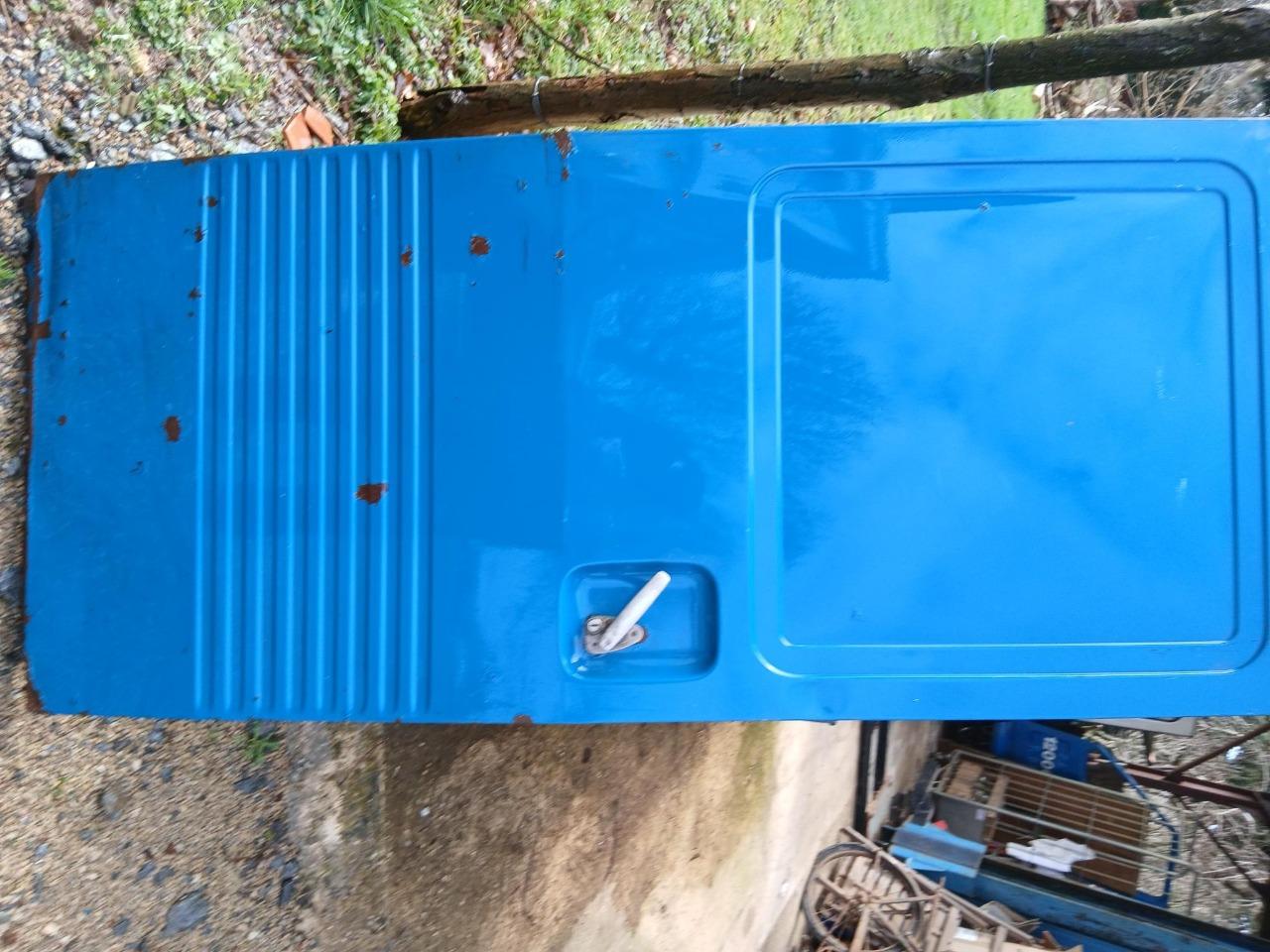 PORTES PEUGEOT J7 LesAnciennes.com