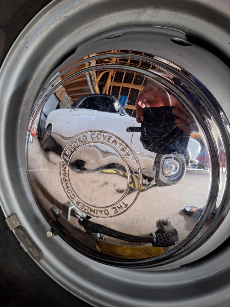 Recherche pièces DAIMLER SP250 LesAnciennes.com