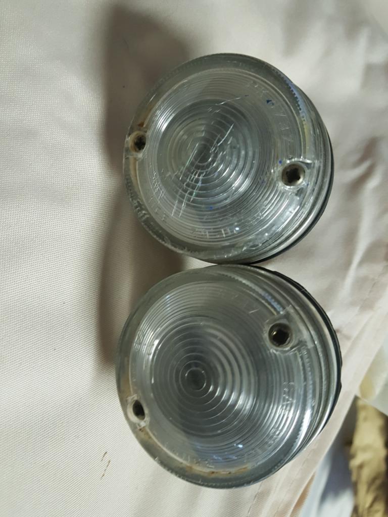 Cabochon RENAULT 8 (R8) 1135 GORDINI LesAnciennes.com