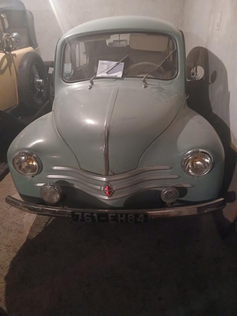 RENAULT 4CV - 1957 LesAnciennes.com