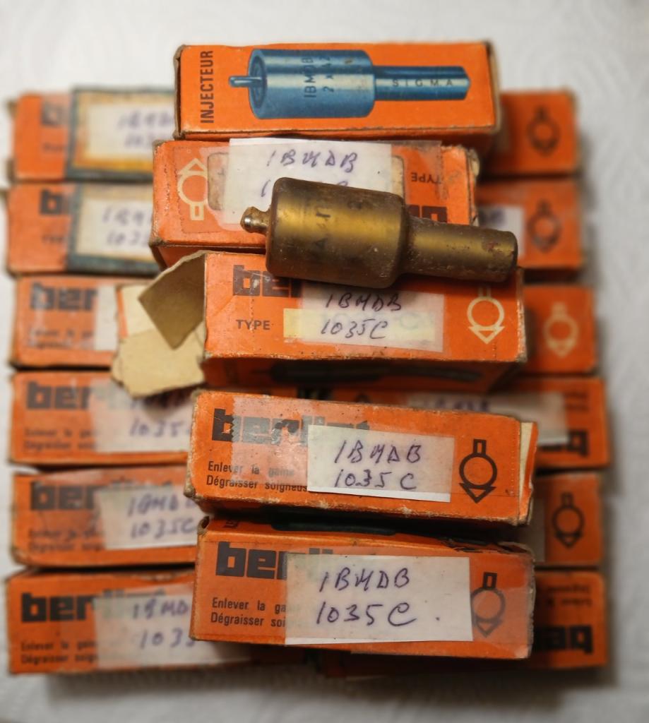 Nez d'injecteurs SIGMA Berliet LesAnciennes.com