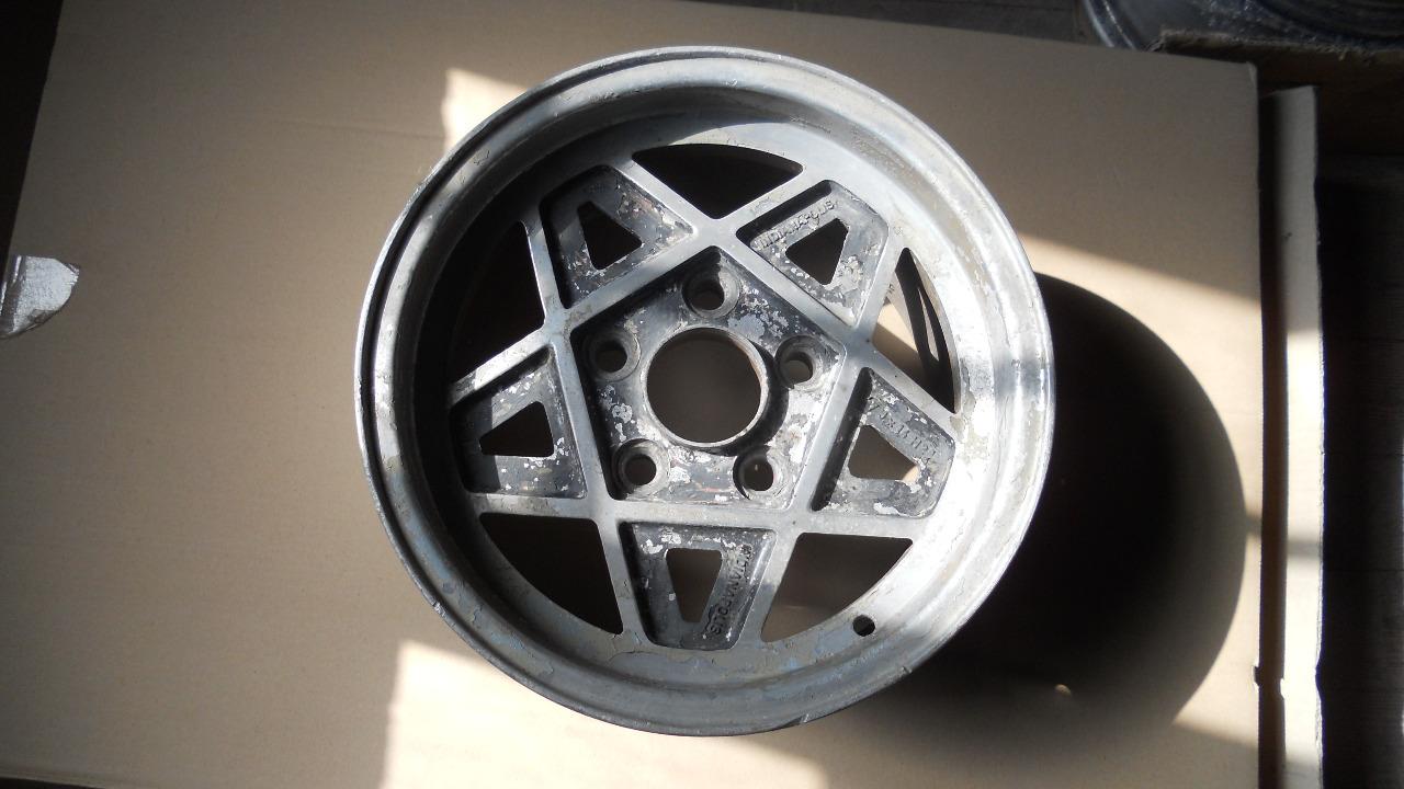 JANTE ALU INDIANAPOLIS 7J x 14 LesAnciennes.com