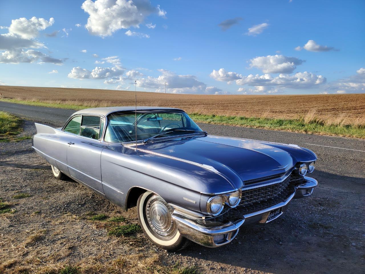 CADILLAC 62 Coupé - 1960 LesAnciennes.com