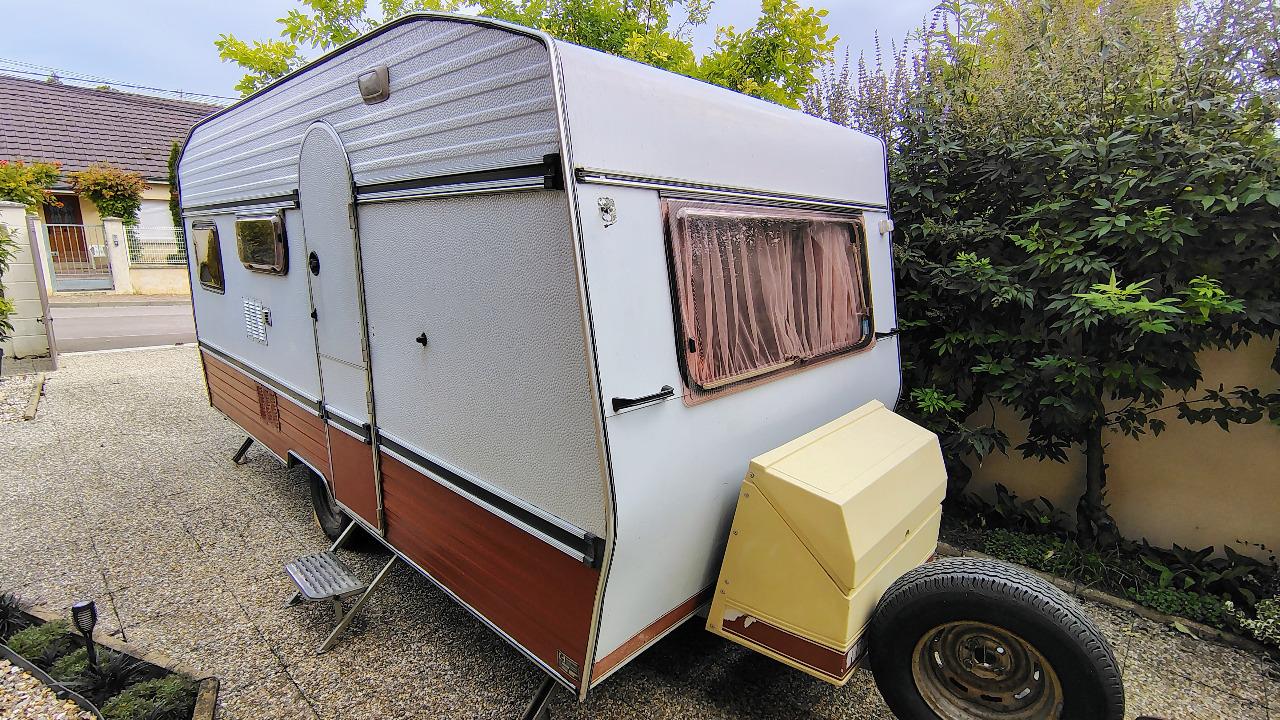 Caravane Burstner LesAnciennes.com
