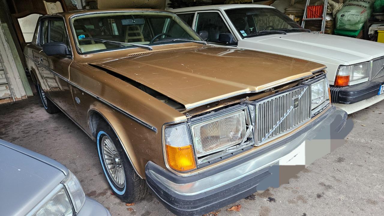 VOLVO 262 - 1979 LesAnciennes.com