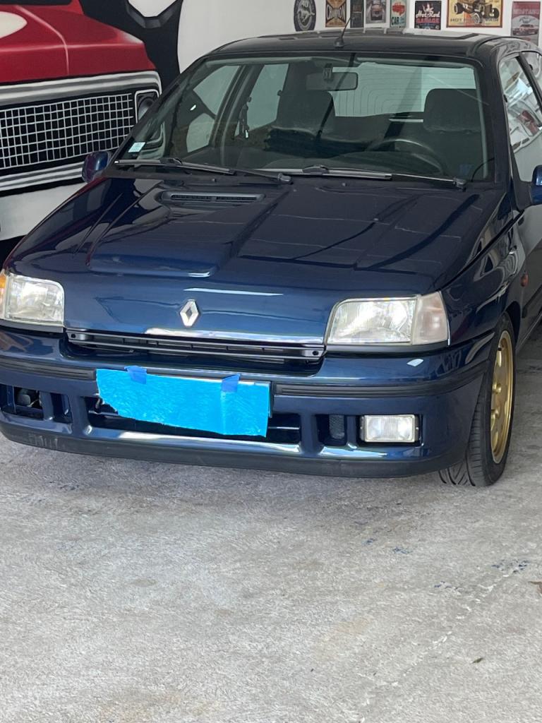 RENAULT Clio Williams - 1994 LesAnciennes.com