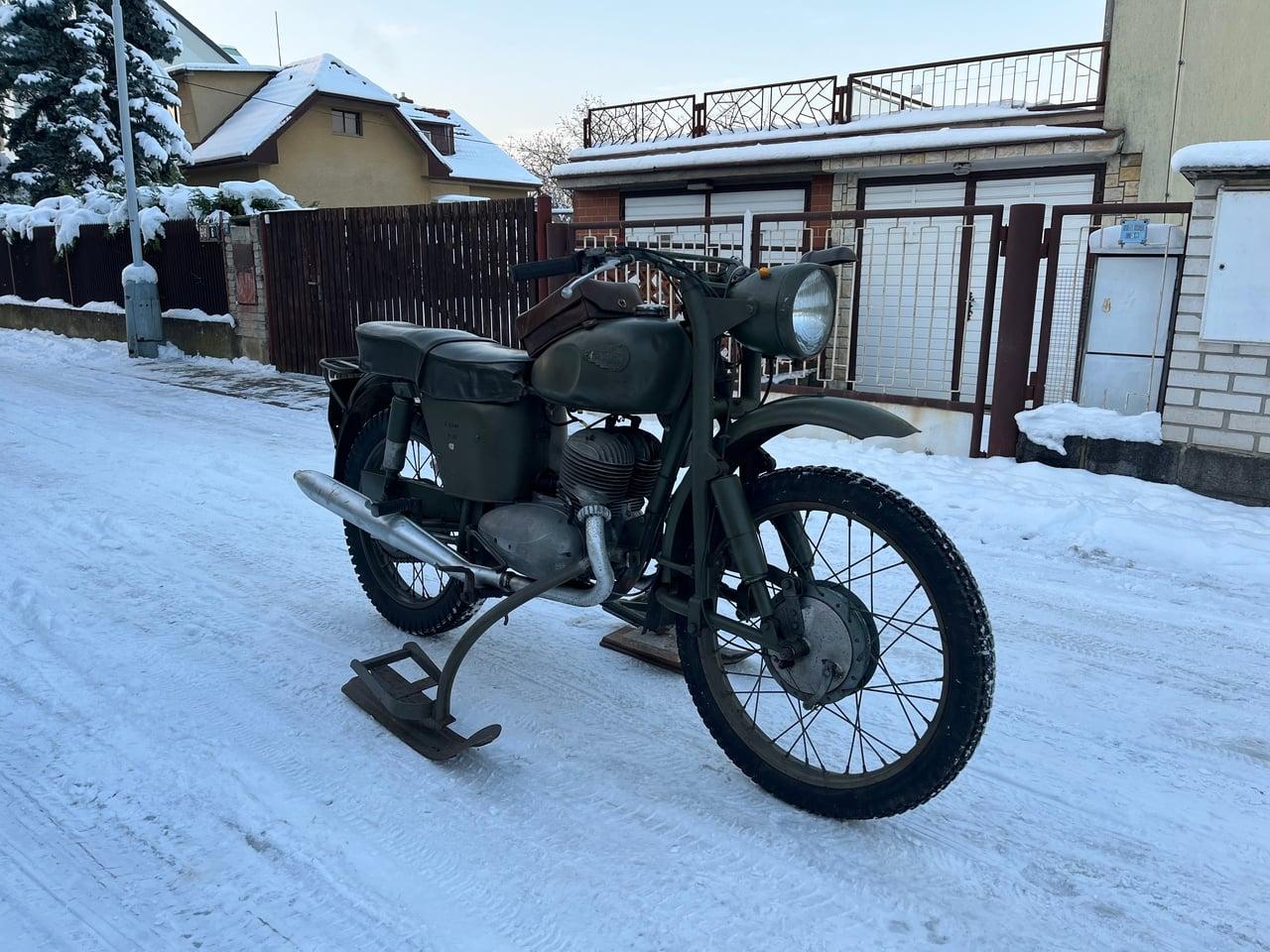 1963 Monark-Jawa 350/554 Type 962 LesAnciennes.com