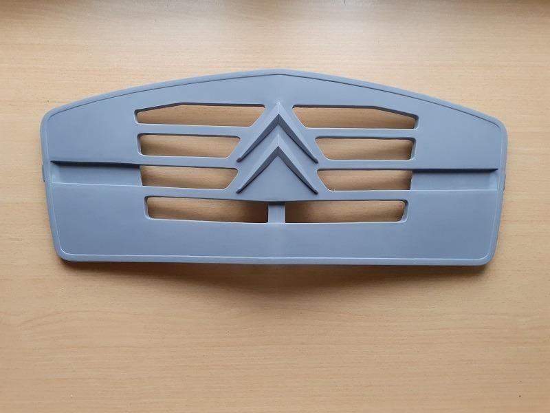 Ecran de calandre CITROEN 2CV LesAnciennes.com