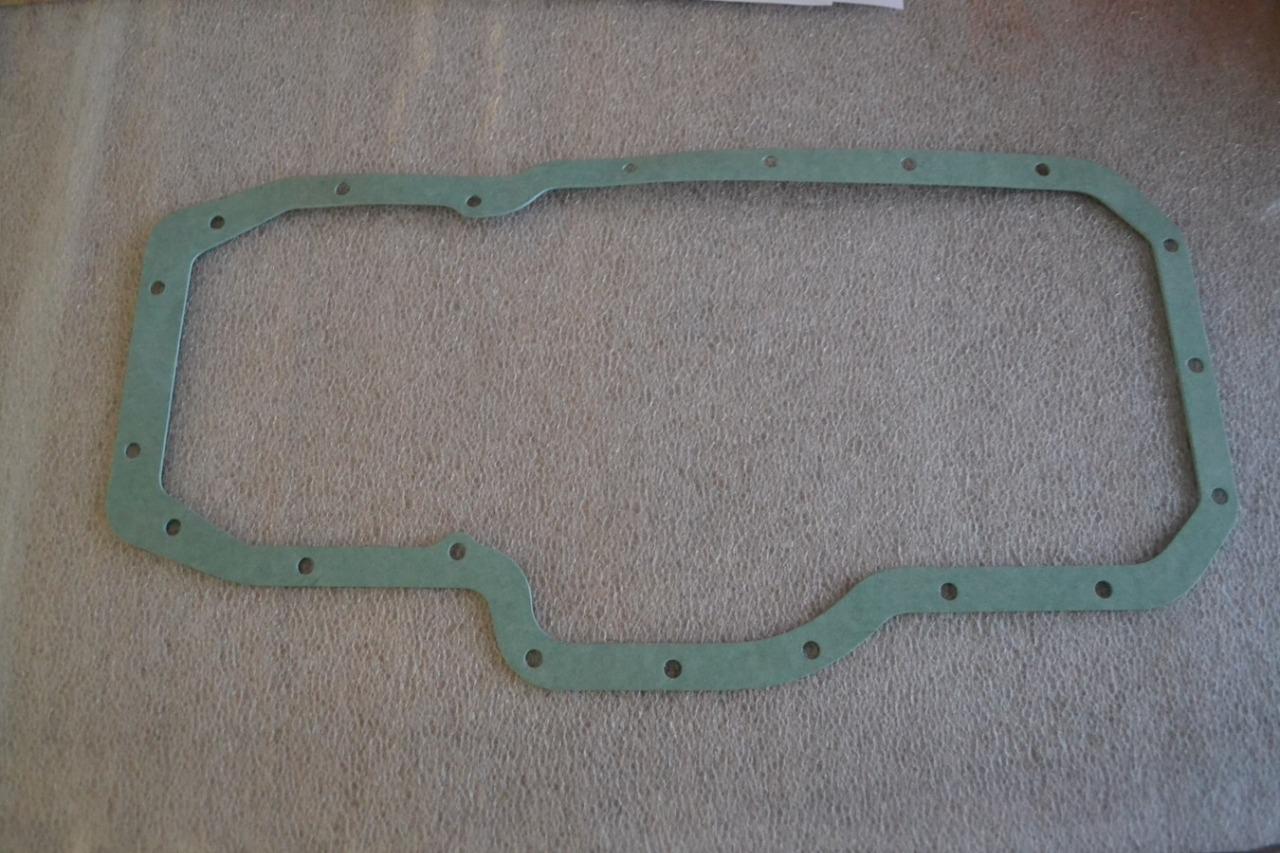 Joint de bac à huile inférieur PEUGEOT 404 Diesel LesAnciennes.com