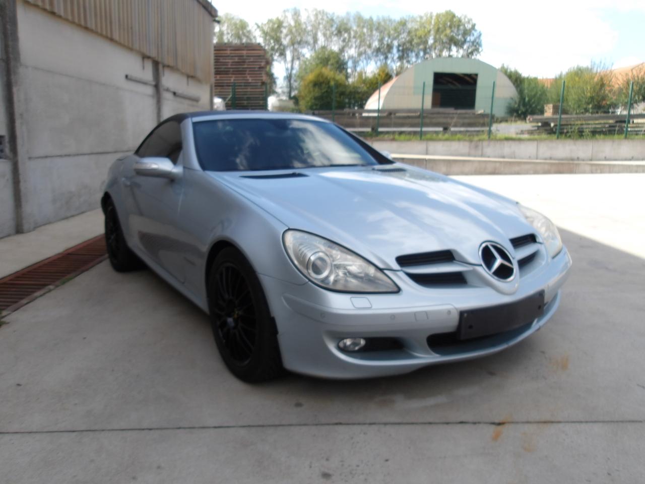 2004 Mercedes-Benz SLK 200 Kompressor Manual LesAnciennes.com