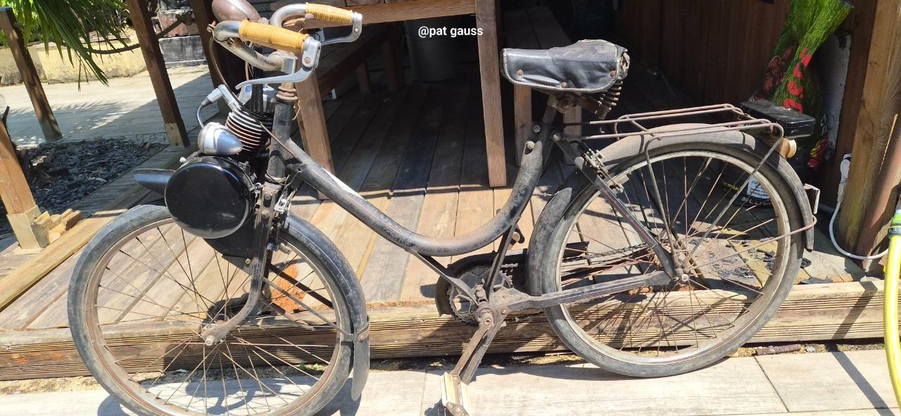 SOLEX 330 - 1953 LesAnciennes.com