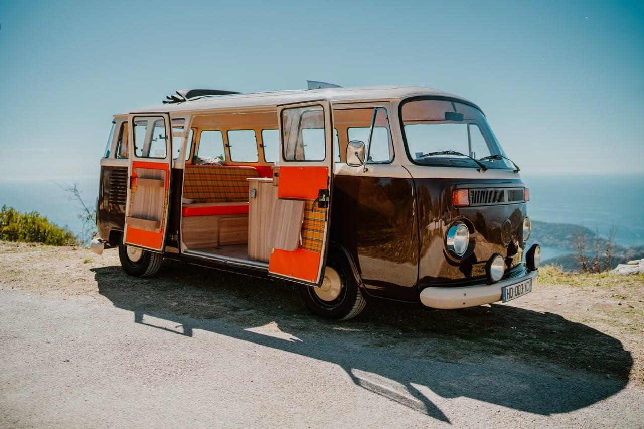 1989 Volkswagen Type 2 Bay Window LesAnciennes.com