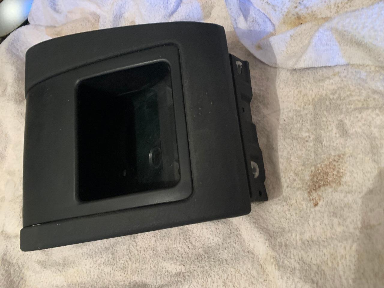 Vide poche BMW E 39 LesAnciennes.com