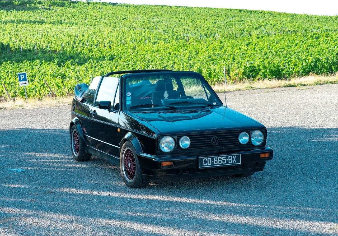 1989 Volkswagen Golf Mk1 Cabriolet Sportline conve LesAnciennes.com