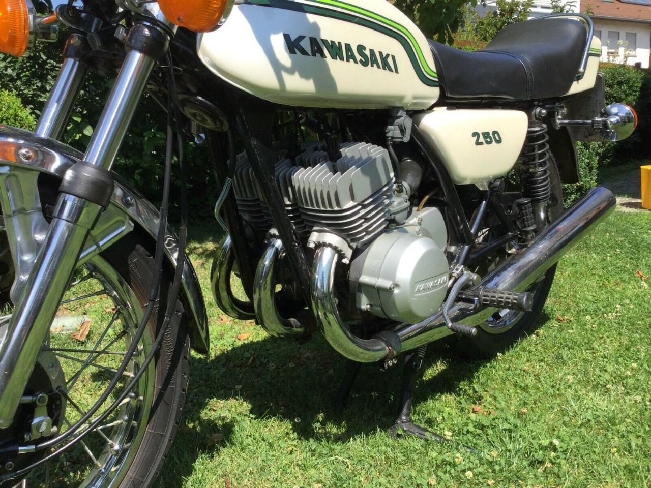 KAWASAKI 250 S1 - 1972 LesAnciennes.com