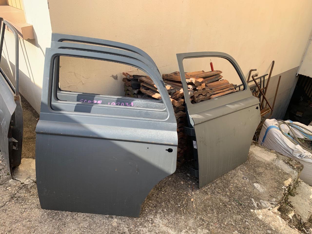 Portes PEUGEOT 403 LesAnciennes.com