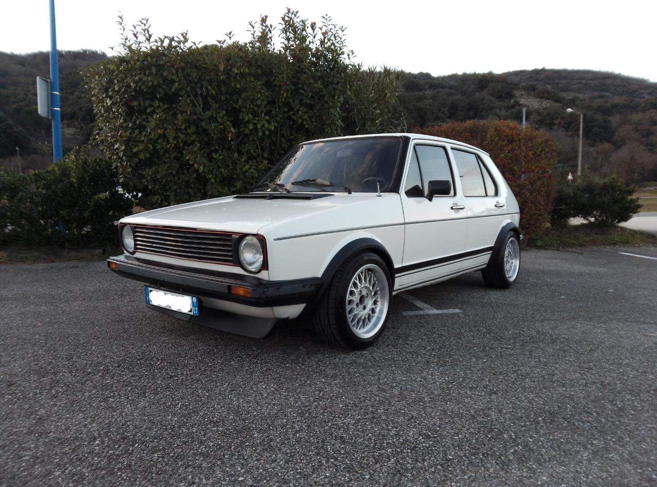 VOLKSWAGEN Golf gti - 1983 LesAnciennes.com