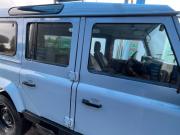 image_2-LAND ROVER Defender 110 - 2004