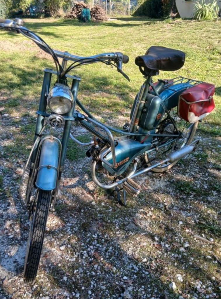 CAZENAVE Mobylette 546VAPG - 1954 LesAnciennes.com