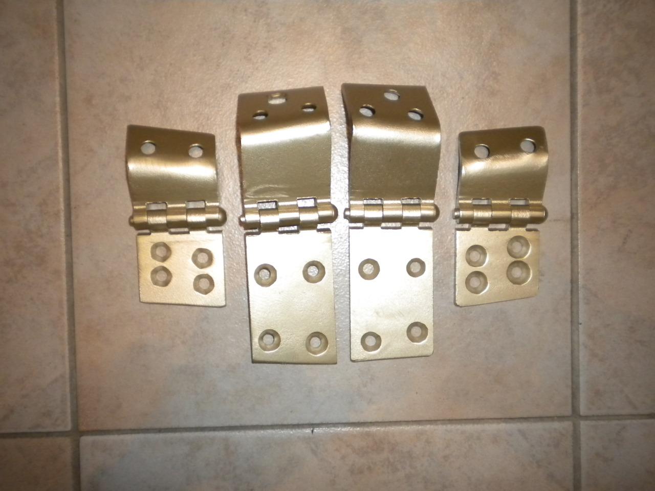 Charnieres de portes pour Alpine A110 LesAnciennes.com