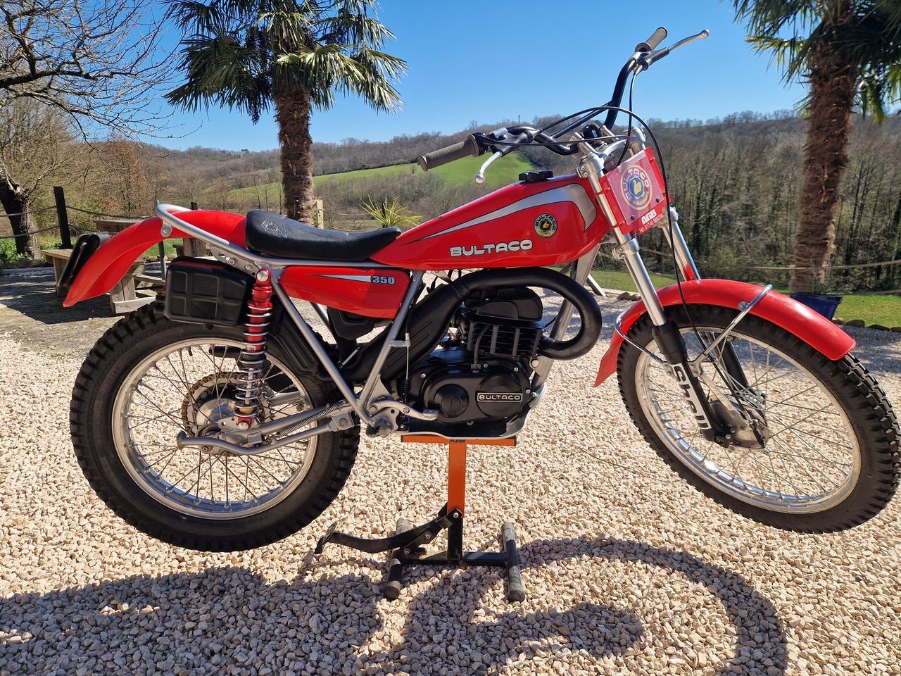 1977 Bultaco Sherpa 350T LesAnciennes.com