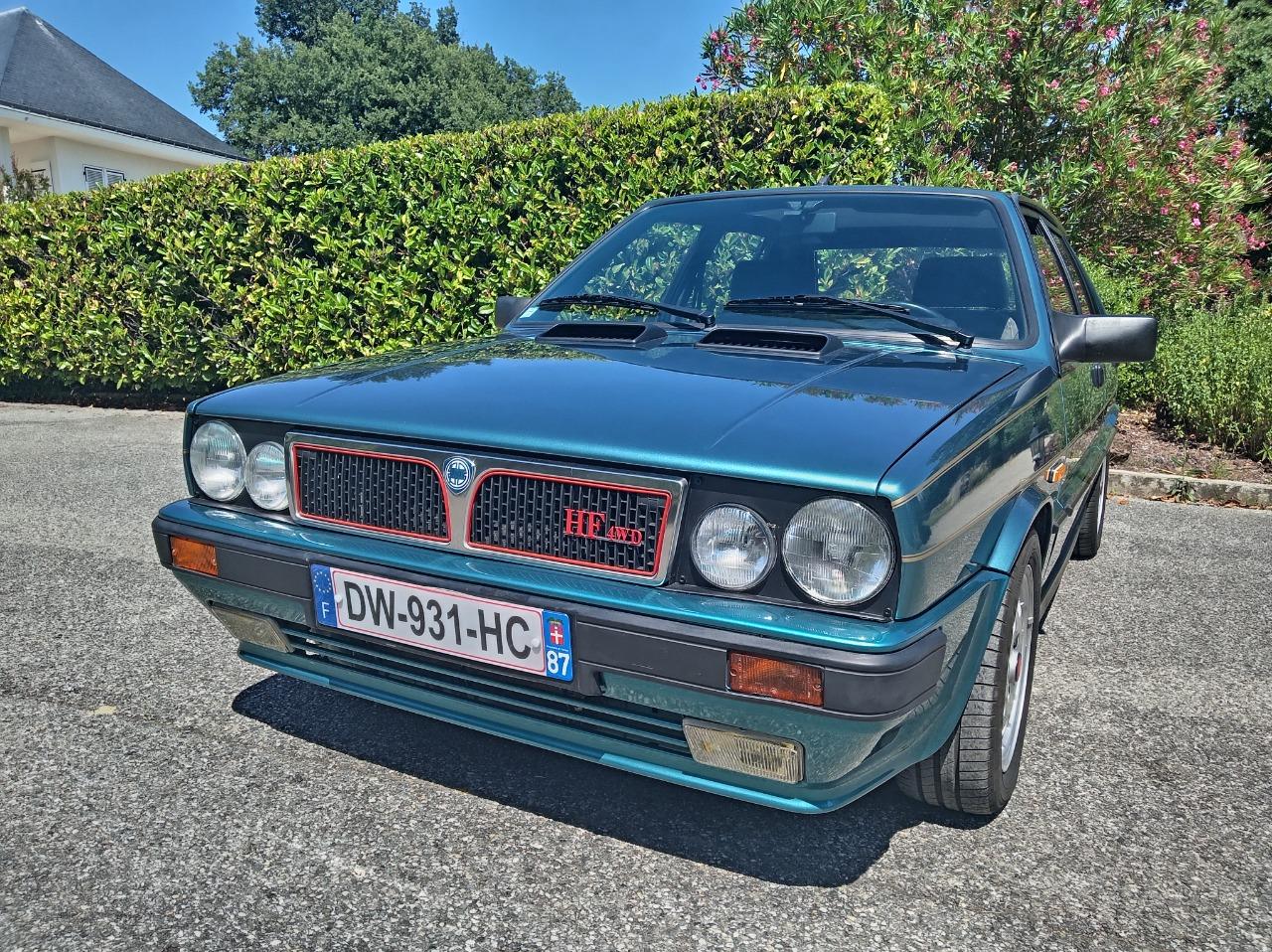 LANCIA Delta HF TURBO 4WD - 1987 LesAnciennes.com