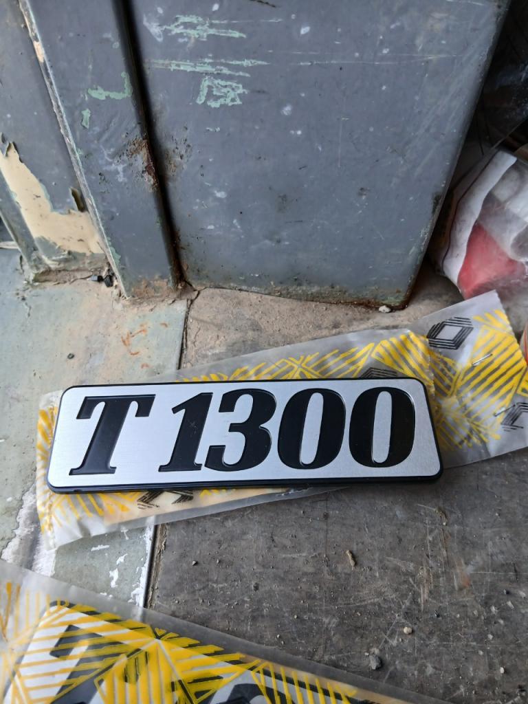 Logo RENAULT Trafic LesAnciennes.com