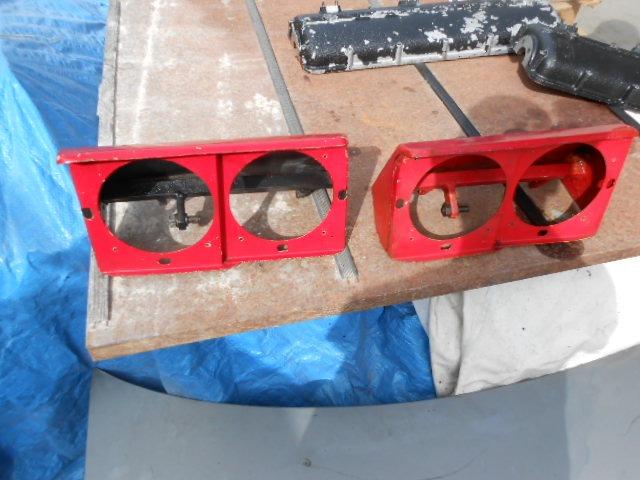 Boîtiers de phare pour Ferrari 512 BB LesAnciennes.com