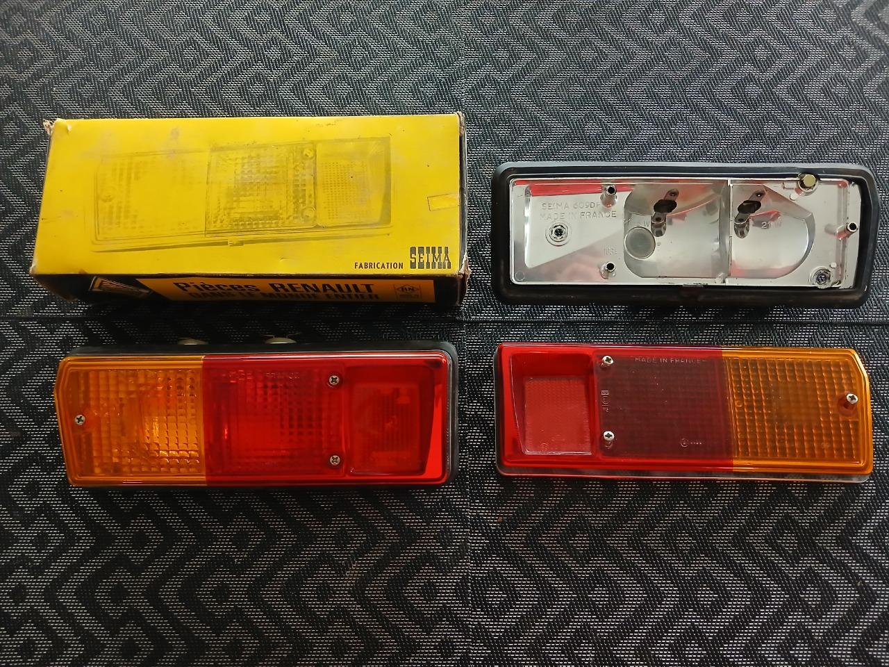 Feux arrière complets RENAULT 12 (R12) TS GORDINI LesAnciennes.com