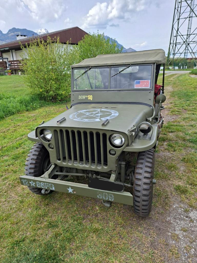 JEEP Willys MB - 1944 LesAnciennes.com