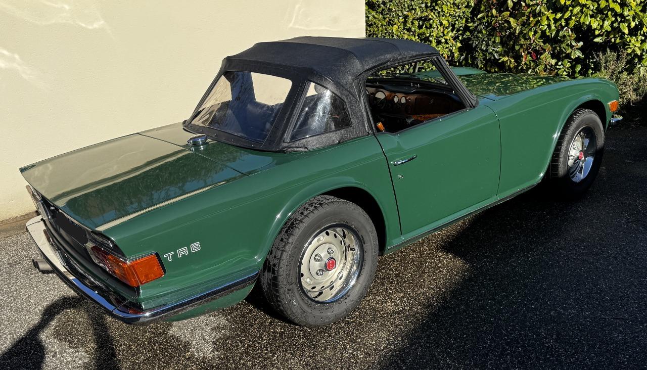 TRIUMPH TR6 PI INJECTION - 1969 LesAnciennes.com
