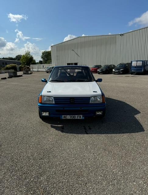 PEUGEOT 205 gti 1.6 - 1984 LesAnciennes.com